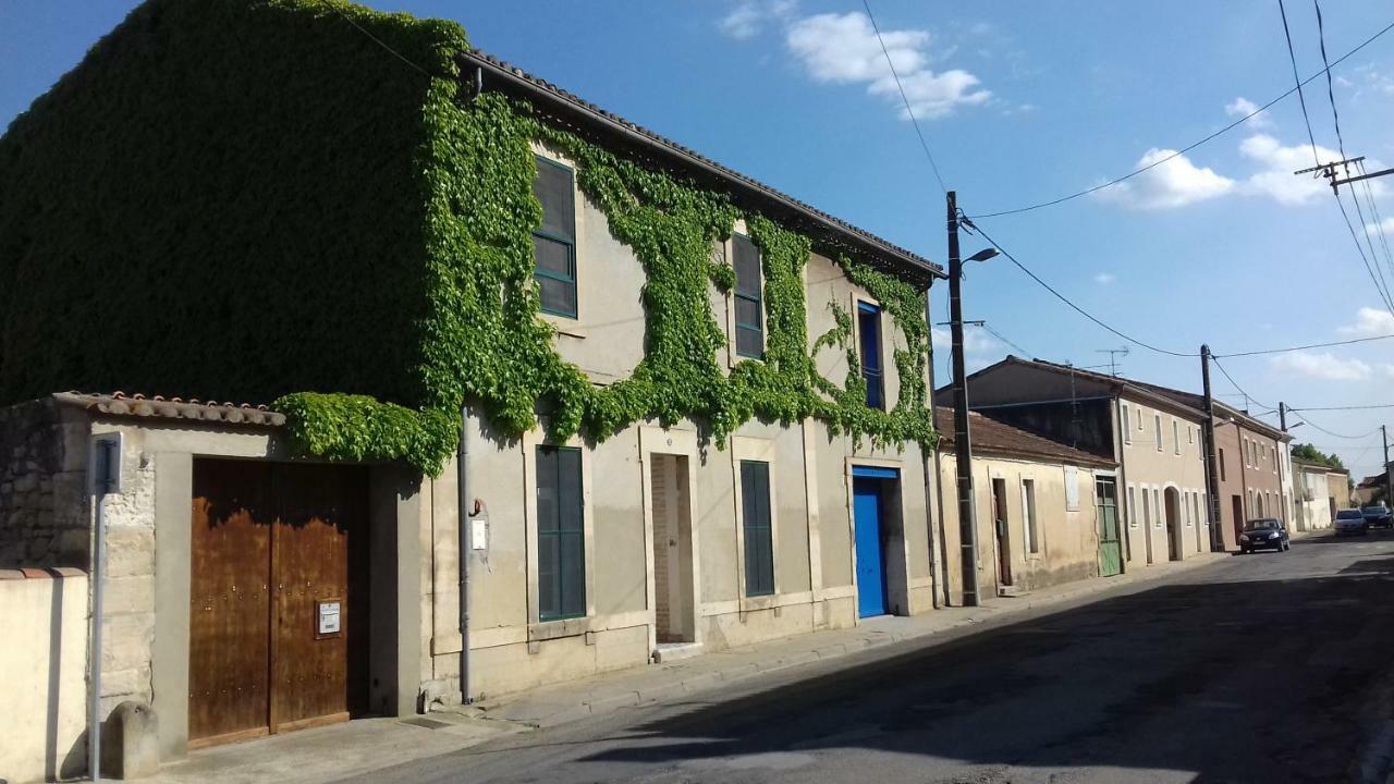 סן-ז'יל Appartement Anatole France מראה חיצוני תמונה