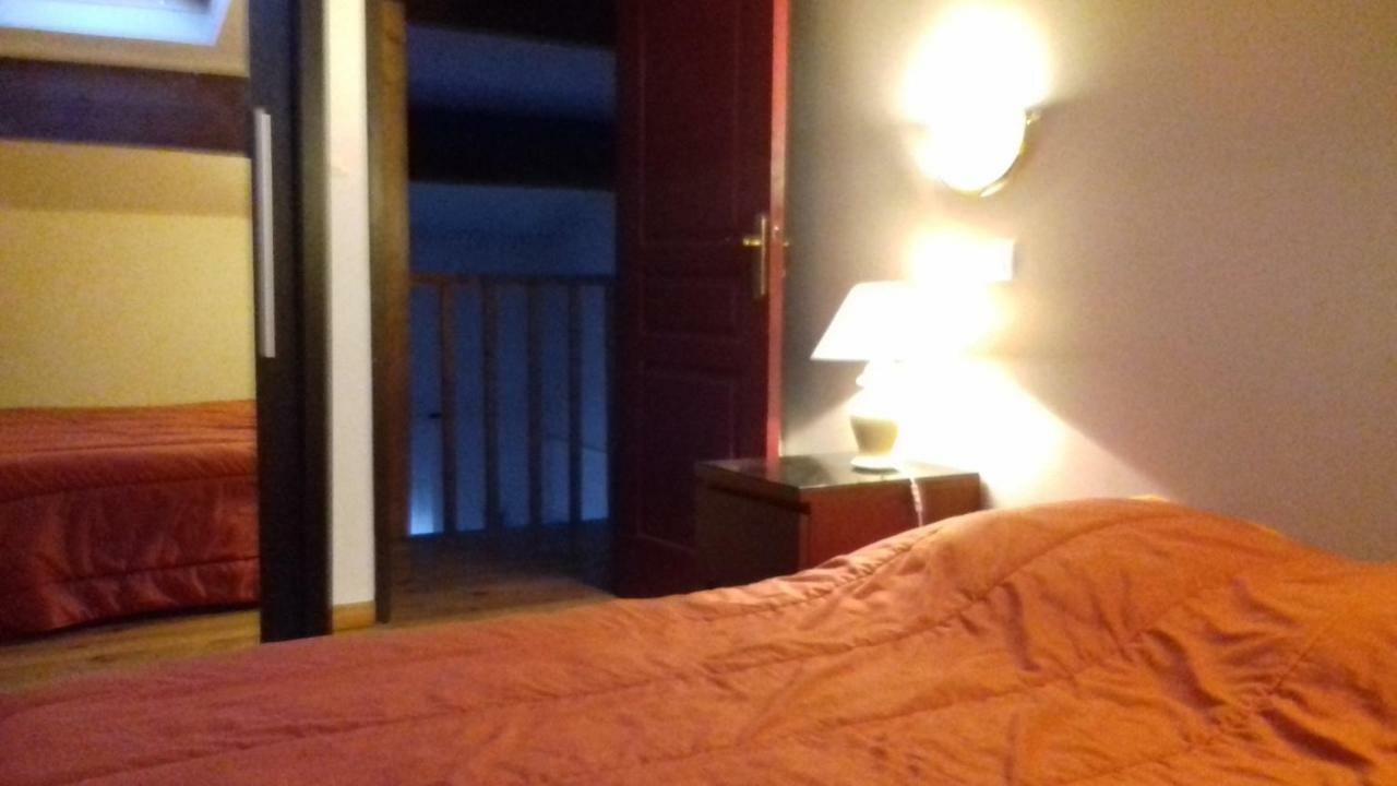 סן-ז'יל Appartement Anatole France מראה חיצוני תמונה