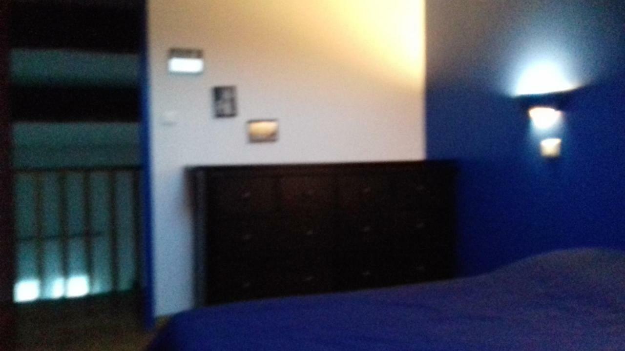 סן-ז'יל Appartement Anatole France מראה חיצוני תמונה